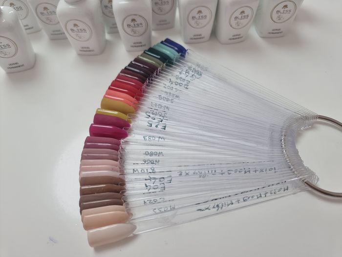 Lot 21 vernis semi-permanent hypoallergénique  professionnel - photo numéro 5