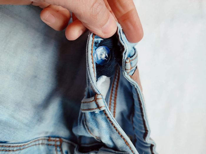 Short en jean destroy 5 ans - photo numéro 4