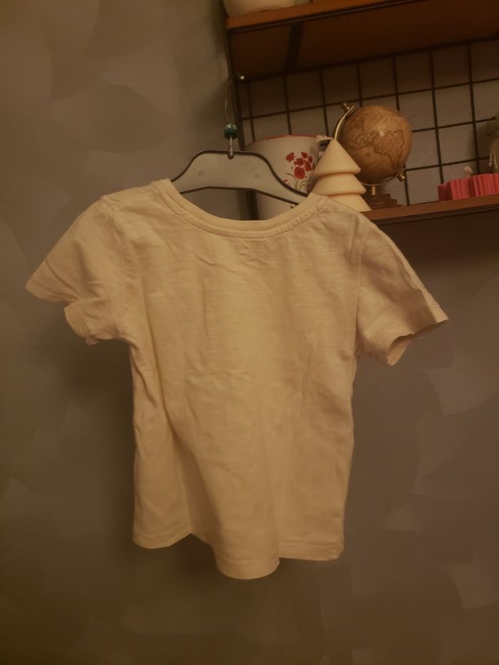 Teeshirt 🎀 Primark 18-24 mois 2€ - photo numéro 4