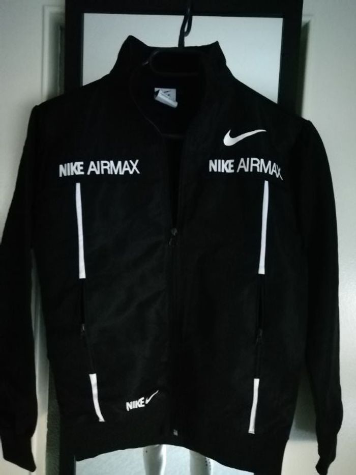 Veste noire Nike excellent état
