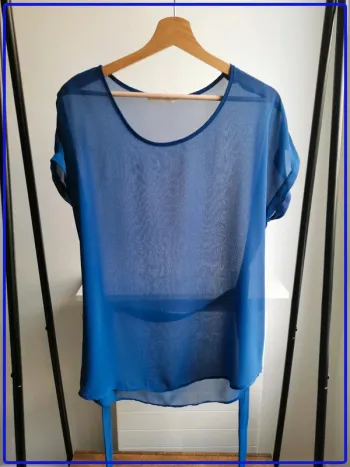 Haut voile bleu
