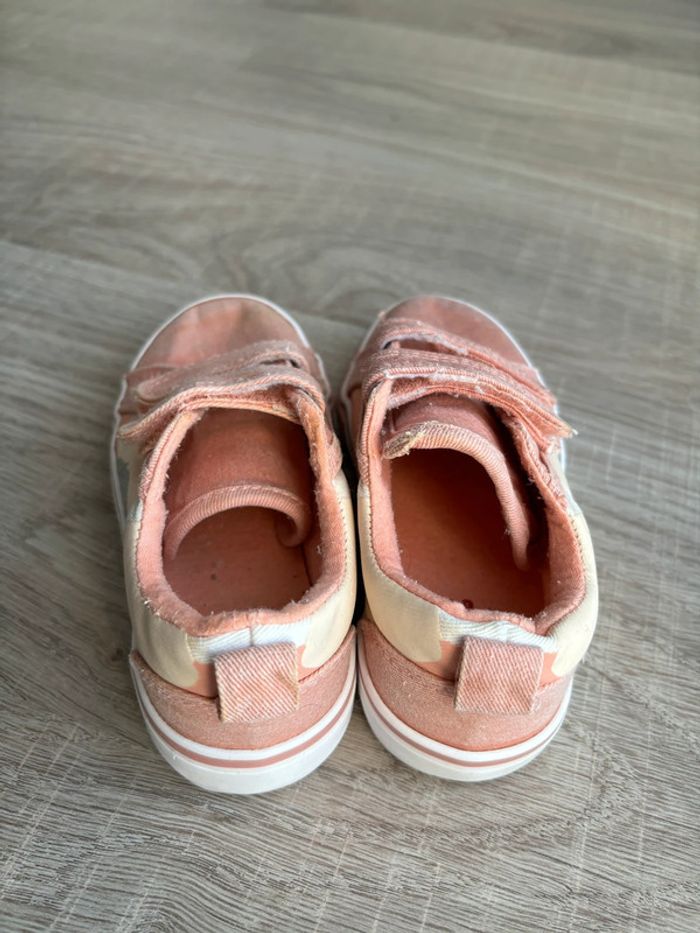 Baskets taille 26 - photo numéro 5
