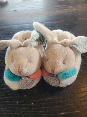 Chaussons hochet lapin