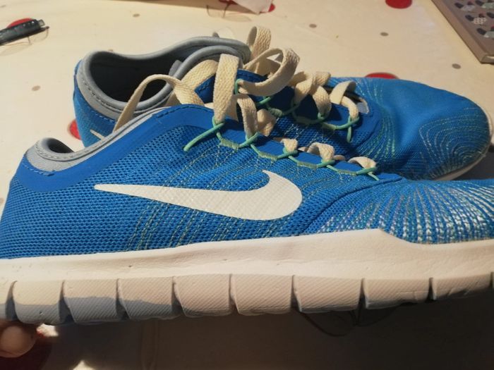 Basket légère Nike femme taille 39 - photo numéro 2