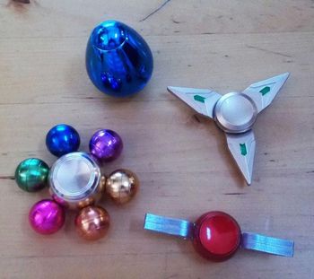 Hand spinners