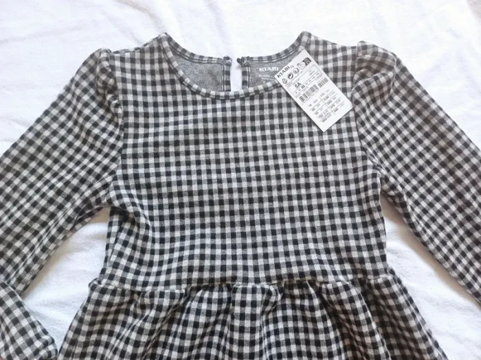 Robe Taille 5 ans Neuve - photo numéro 3