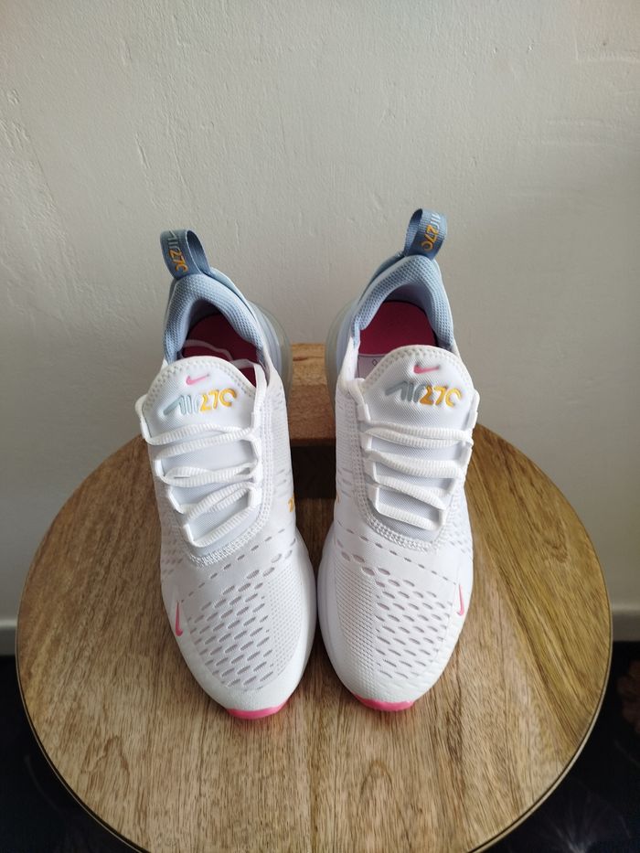 Baskets Nike T 38,5 - photo numéro 2
