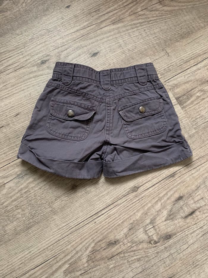 Short 2 ans - photo numéro 2