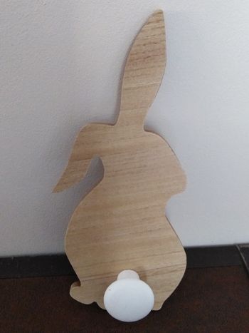 PATERE - PORTE-MANTEAU - motif lapin - hauteur 30 cm -bois mdf