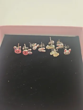 Lot de 4 paires de boucles d'oreilles Lapin