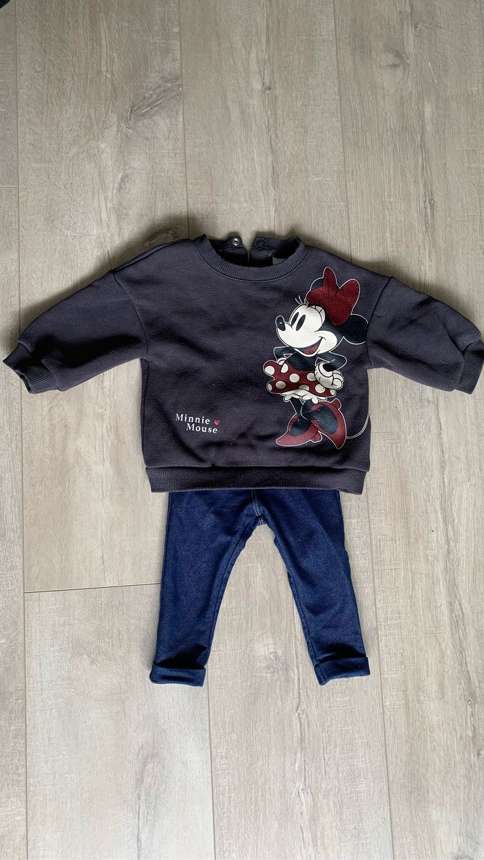 Ensemble legging et sweat-shirt