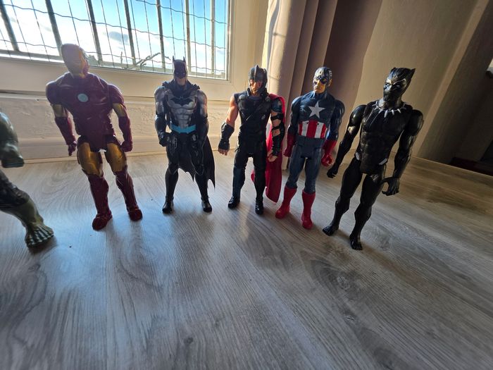 Marvel figurine  30 cm - photo numéro 3