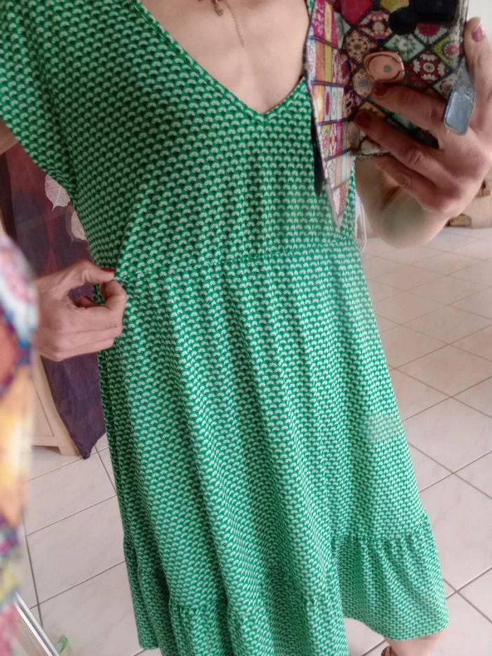 Robe XL verte et blanche c80 - photo numéro 3