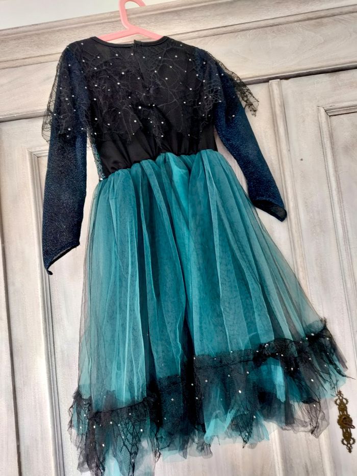 Robe sorcière sequins tulle - photo numéro 8
