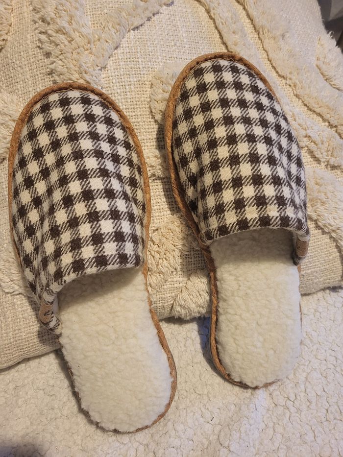 Pantoufles Caussün point 42 - photo numéro 6