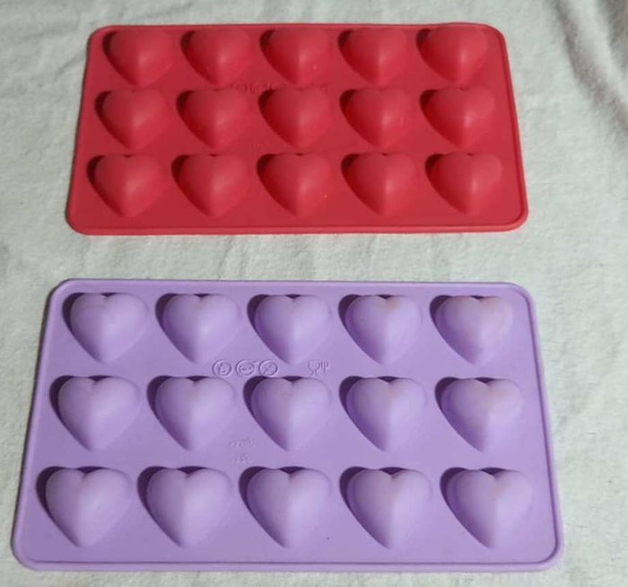 2 moules silicones coeurs - photo numéro 2