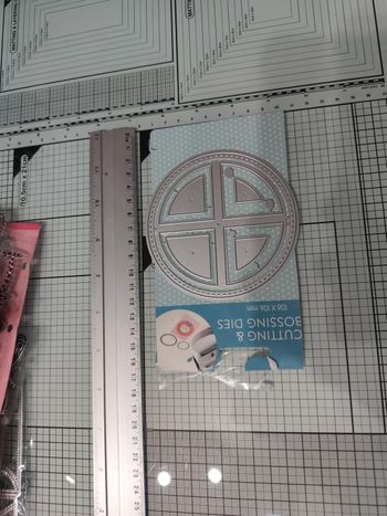 Lot de dies matrice de découpe scrapbooking love 2 craft theme rond