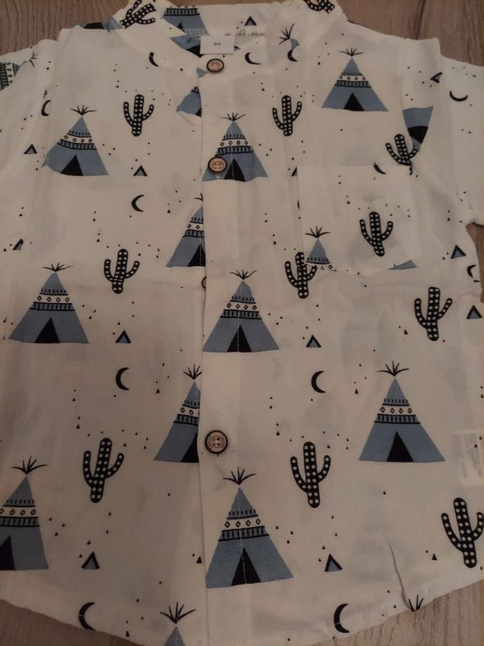 Ensemble chemise mc+ short 3 ans neuf - photo numéro 2