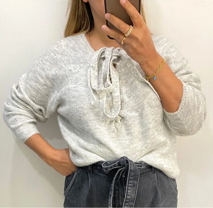 Superbe Pull Gris Col V À Nouer Taille M