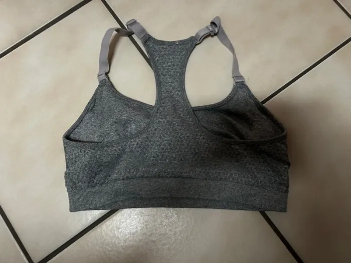 Brassière de sport - photo numéro 2
