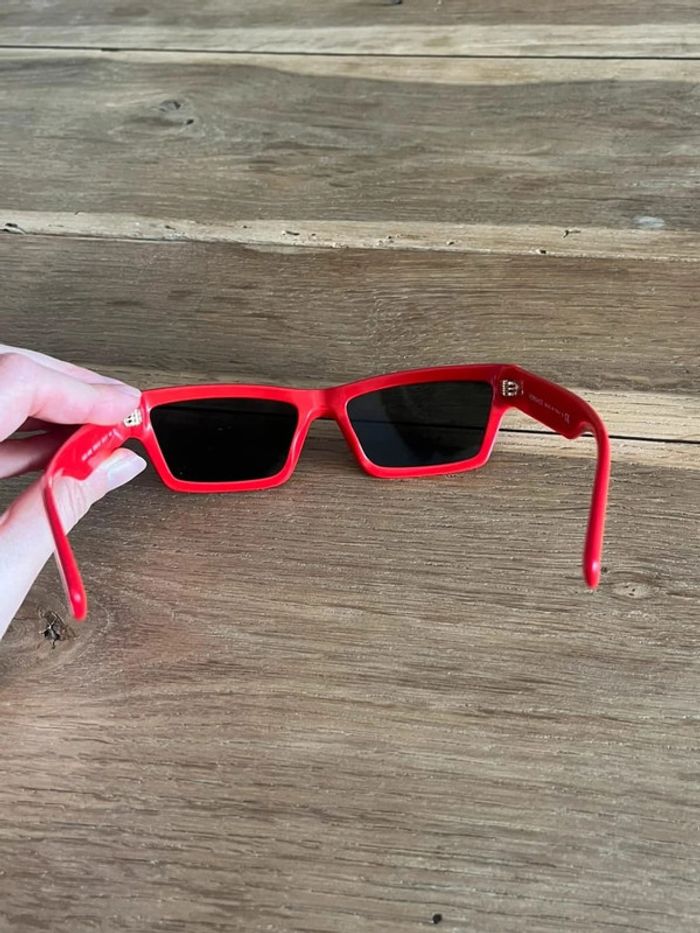 Lunettes de soleil rouges Versace - photo numéro 5