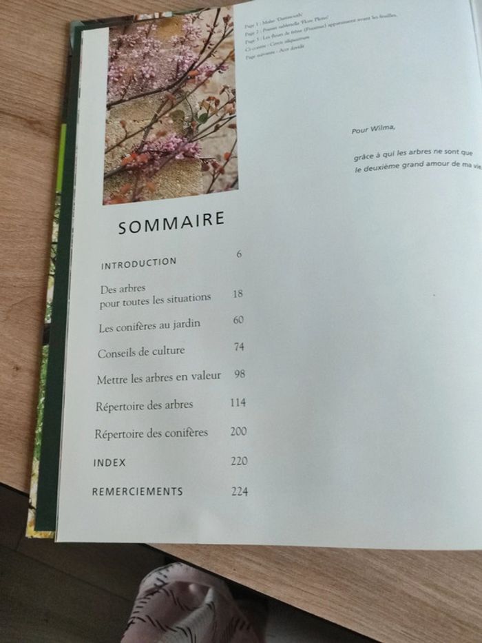 Livre sur les arbres du jardin - photo numéro 4