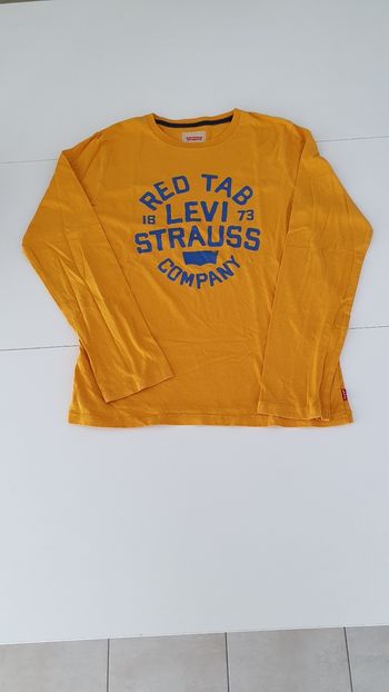 T shirt Levi's jaune en 14 ans