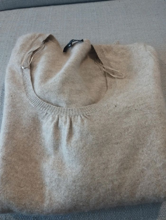 Pull cachemire Etam troué