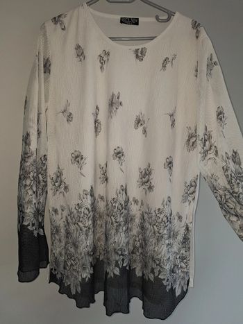 Très belle blouse grande taille