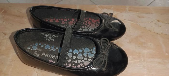 Ballerines noires vernis en 28 - photo numéro 3