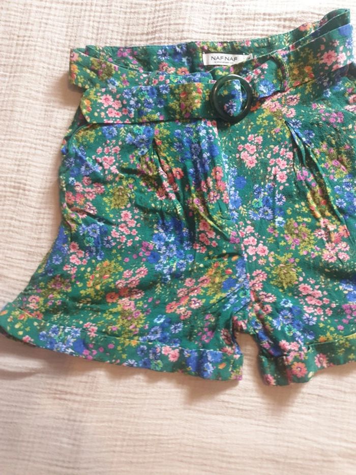 Joli short Avec sa ceinture - photo numéro 3