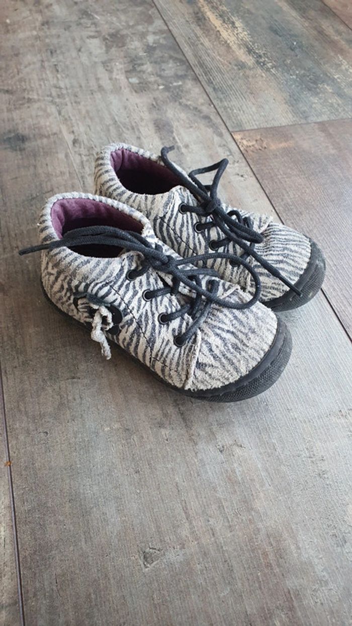 Chaussures mod8 taille 20 en très bon état