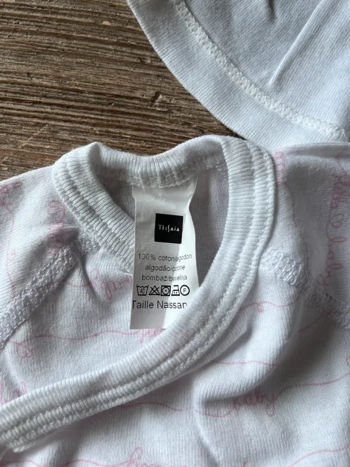 Lot naissance 2 brassières et 1 body - photo numéro 5