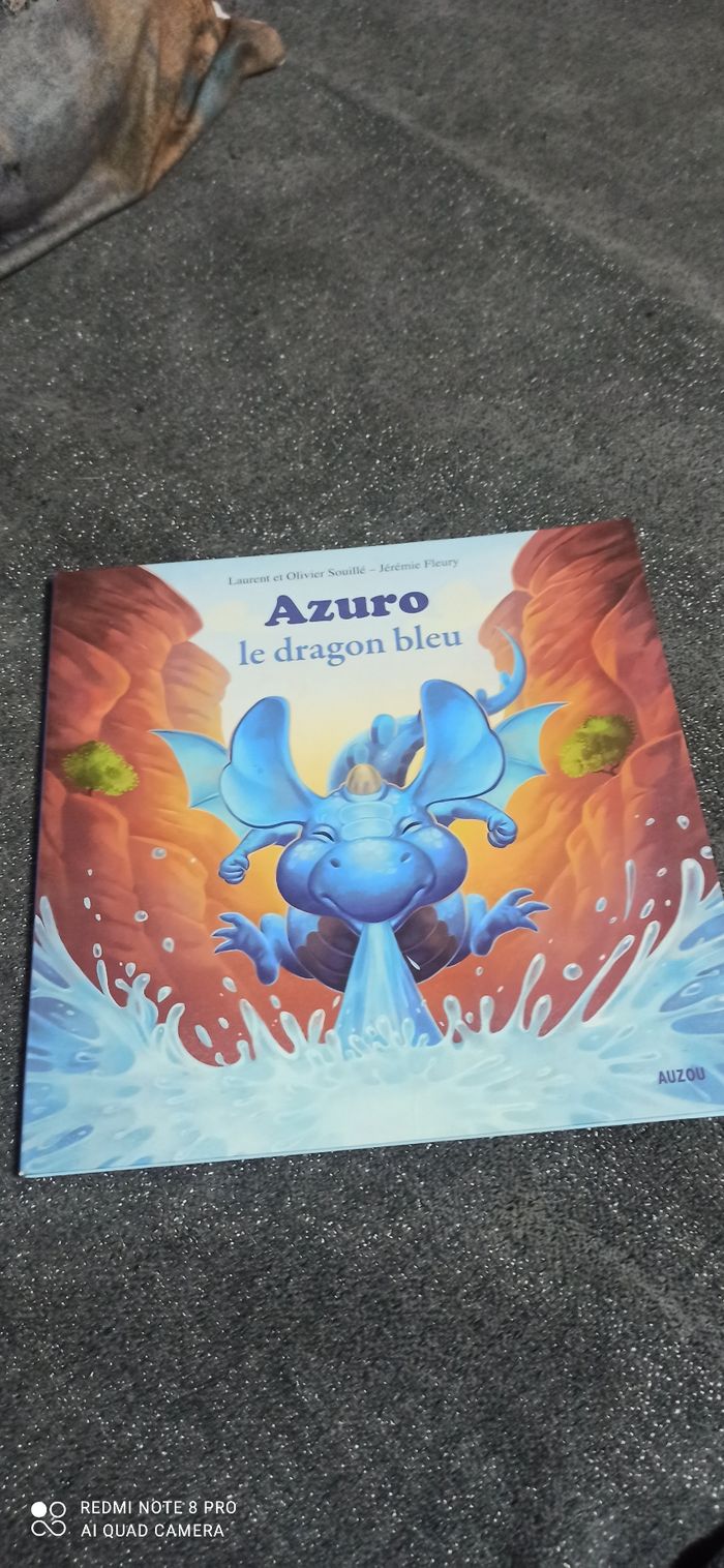 Livre azuro le dragon Bleu