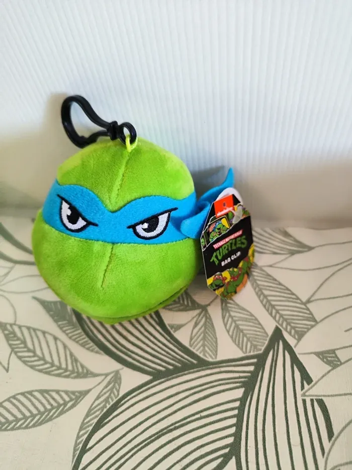 Porte clés peluche tête de tortue ninja bleu 10cm