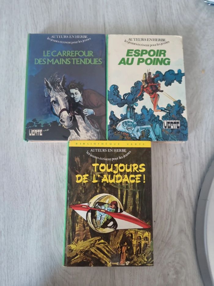 Lot 3 auteurs en herbe