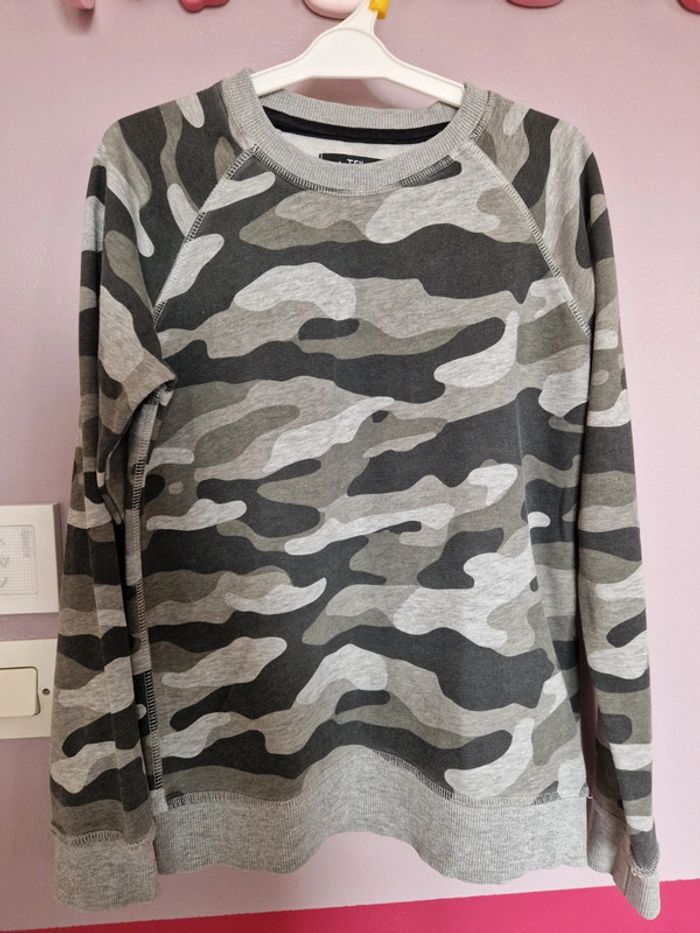 Sweat motif camouflage garçon