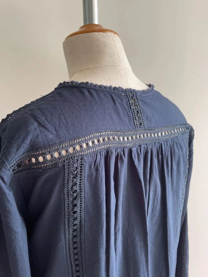 Robe bleu marine Bérénice à broderies et dentelle – Taille 38 - photo numéro 4