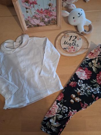 Ensemble pour fille taille 12mois très bon état