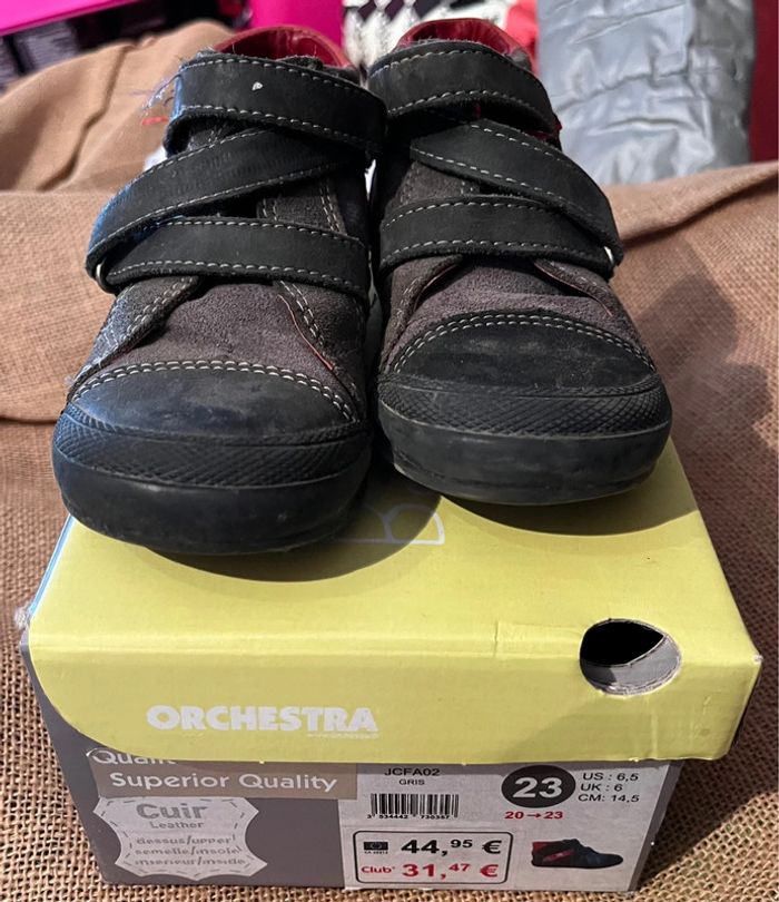 Jolie paire de bottines en cuir Orchestra T. 23 garçon TBE - photo numéro 3