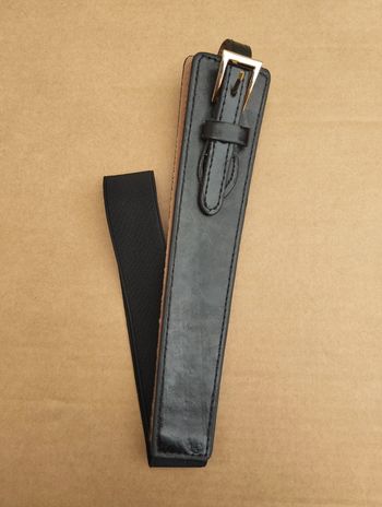 Ceinture noire élastiquée