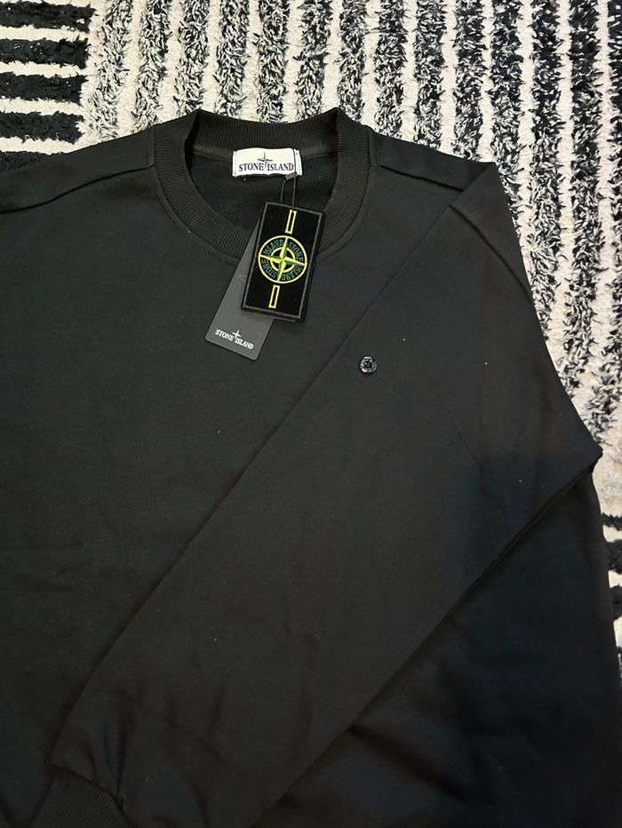 Stone Island - photo numéro 3