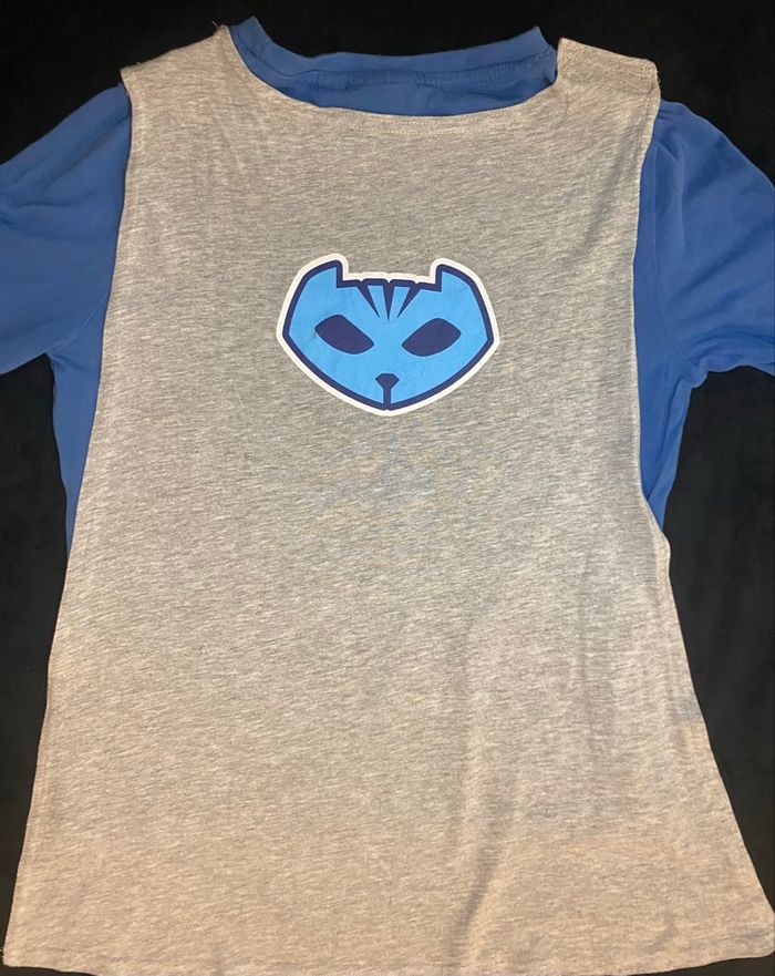 lot de 5 t-shirts et 1 pyjama garçon 10 ans • lot 6 pièces garçon taille 10 ans. - photo numéro 6