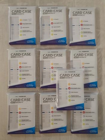 Lot de 10 Card Case Magnetic 100 pt Ultimate Guard