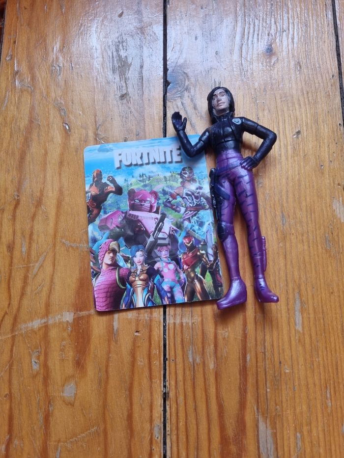 Figurine fortnite - photo numéro 2