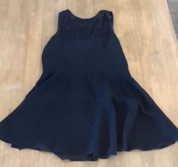 Robe noir - photo numéro 4