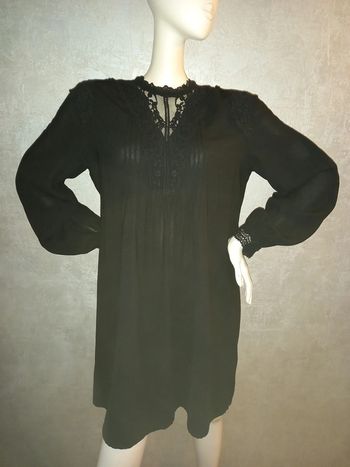 robe noire avec dentelle pimkie taille 40/42
