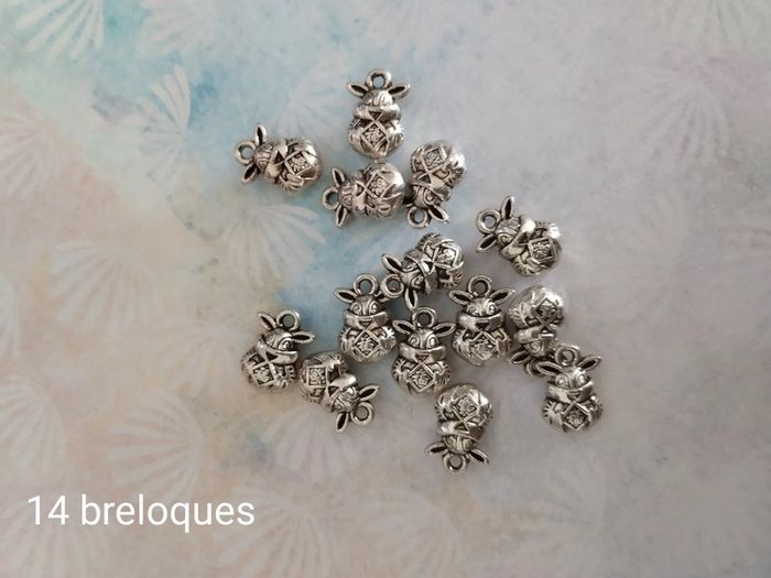 Lot de 255 breloques - photo numéro 2