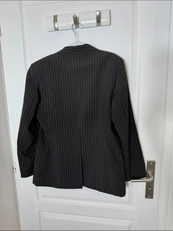 Tailleur pantalon comme neuf - photo numéro 10