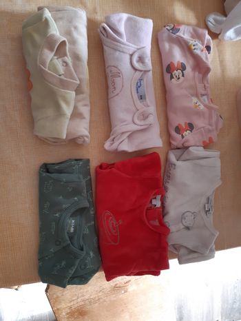 6 pyjamas